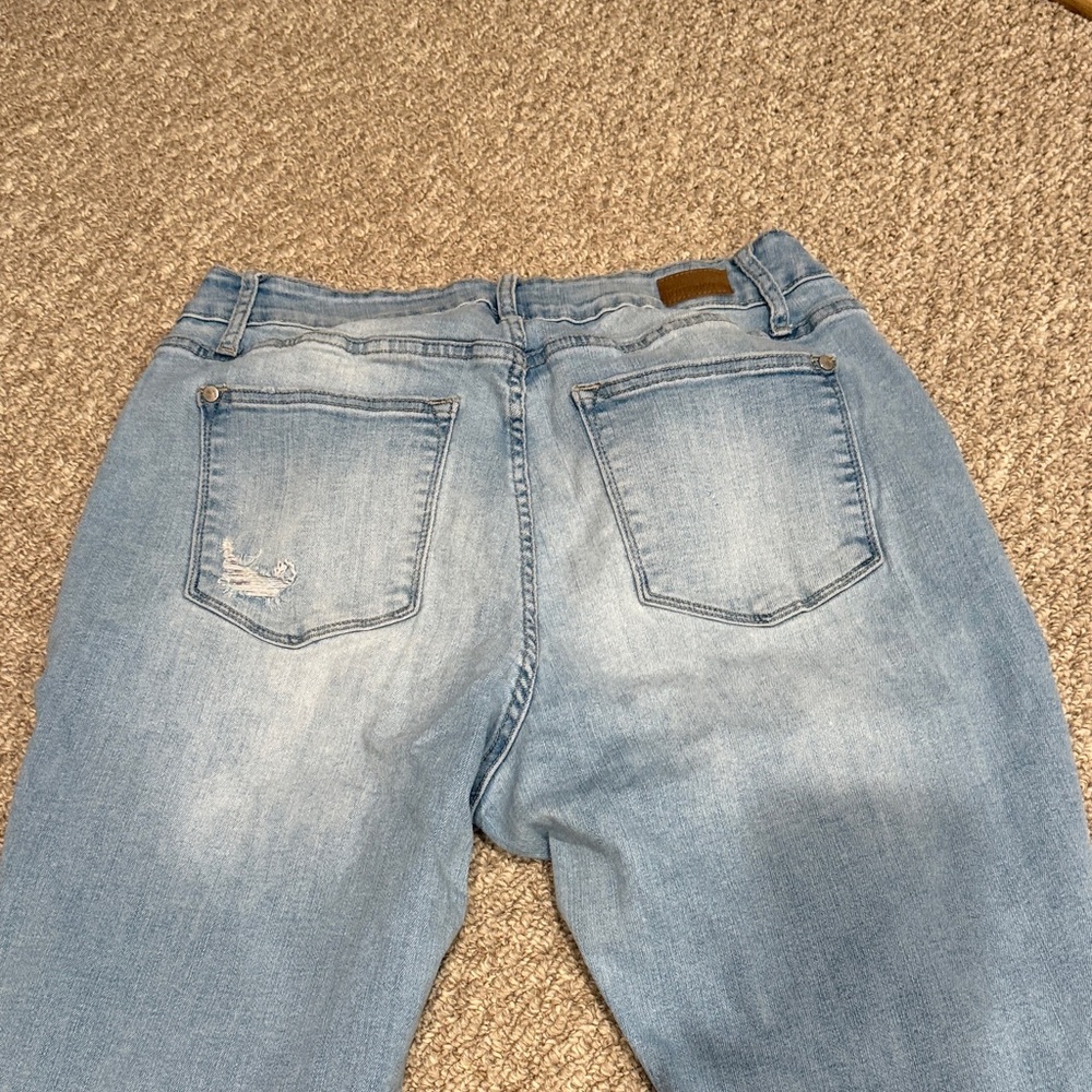 Judy Blue Light Blue Distressed Boyfriend Fit Jeans - Picture 7 of 11